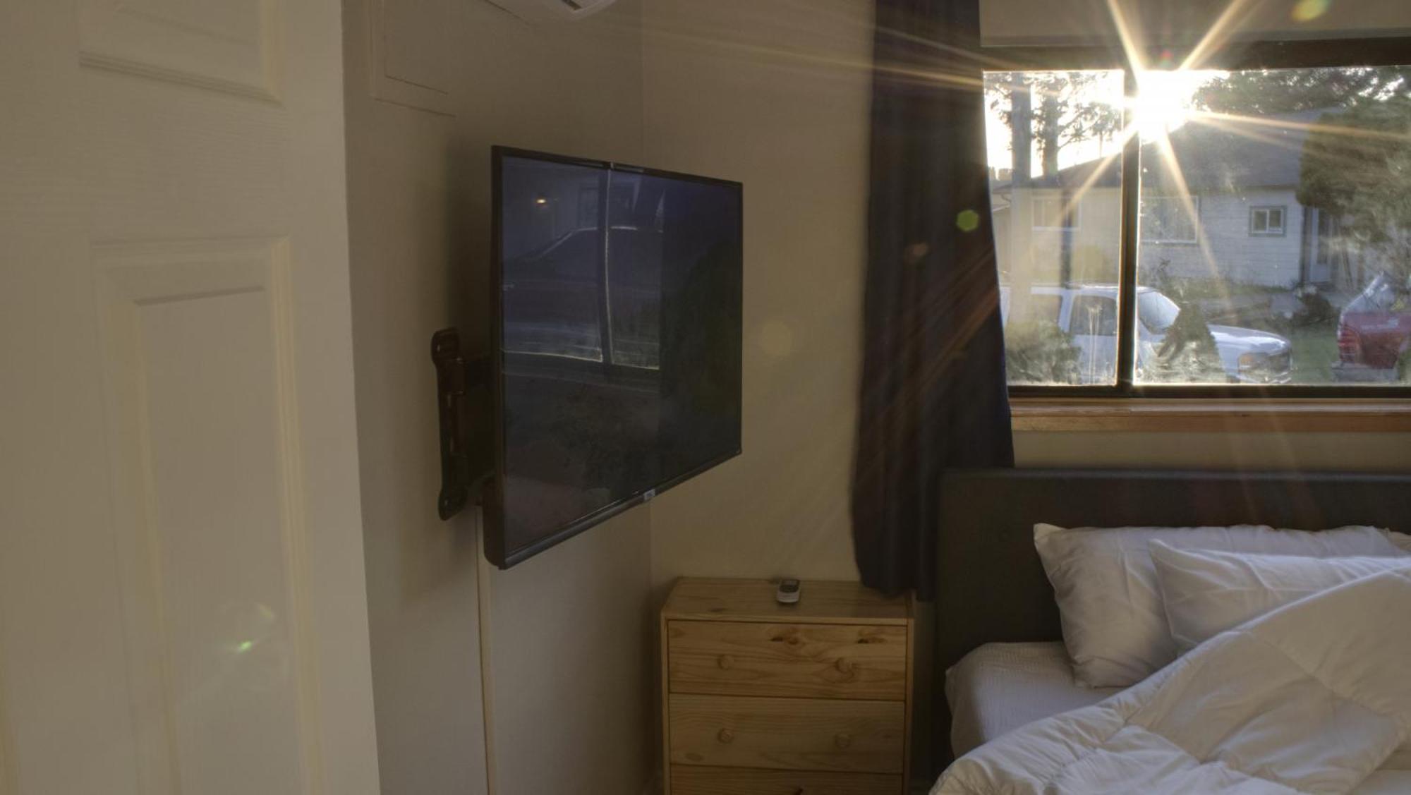 Private Home - Playground, Jumping Mat, Bbq, Darts, Firepit, Gazebo, 4 Smart Tvs, White Cotton Bedding, - The Redwood Cul-De Sac Beach Retreat Кресънт Сити Екстериор снимка