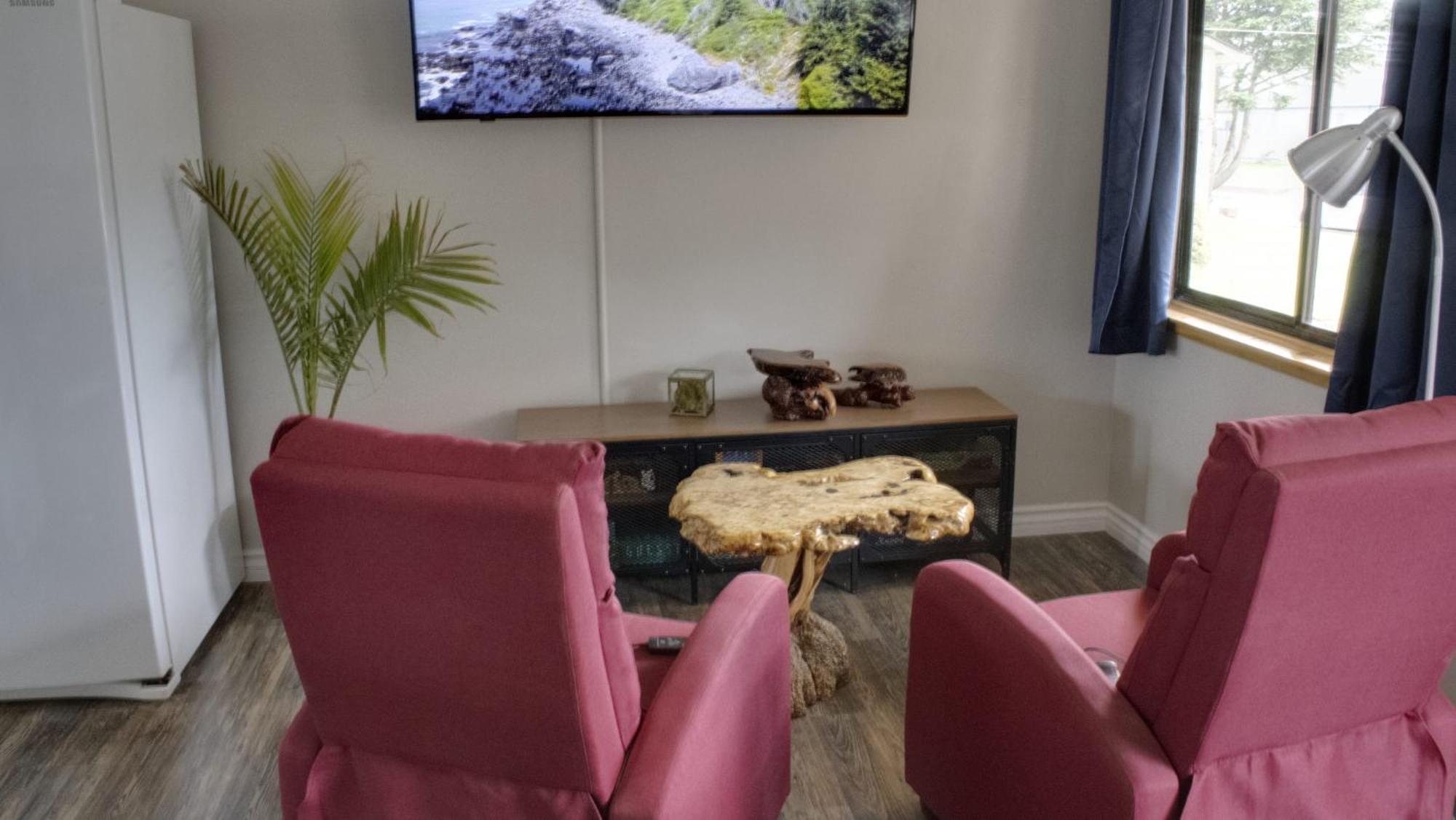 Private Home - Playground, Jumping Mat, Bbq, Darts, Firepit, Gazebo, 4 Smart Tvs, White Cotton Bedding, - The Redwood Cul-De Sac Beach Retreat Кресънт Сити Екстериор снимка